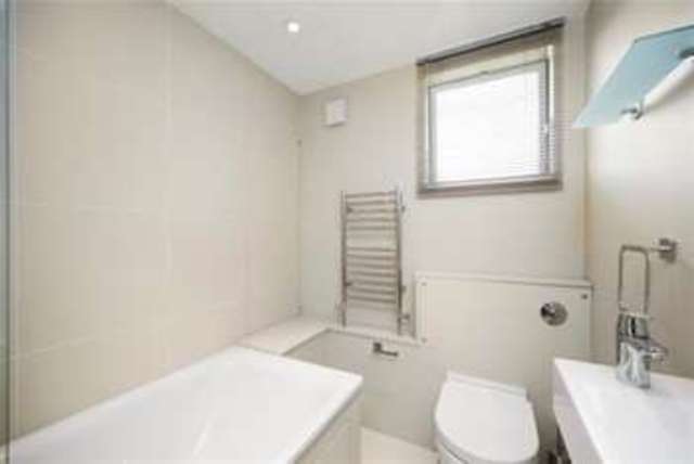  Image of 2 bedroom Flat to rent in Ladbroke Road London W11 at London, W11 3PU