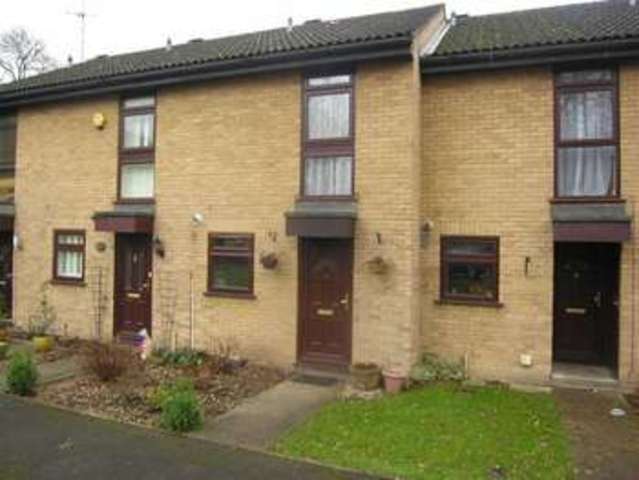  Image of 2 bedroom Property to rent in St. Johns Close Cowley Uxbridge UB8 at Lambourne Court Uxbridge Uxbridge, UB8 2UL