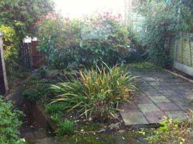  Image of 4 bedroom House Share to rent in Leahurst Crescent Harborne Birmingham B17 at Harborne Bristol Harborne, B17 0LG