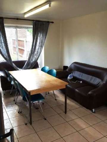  Image of 6 bedroom House Share to rent in Leasow Drive Edgbaston Birmingham B15 at Selly Oak Bristol Selly Oak, B15 2SW