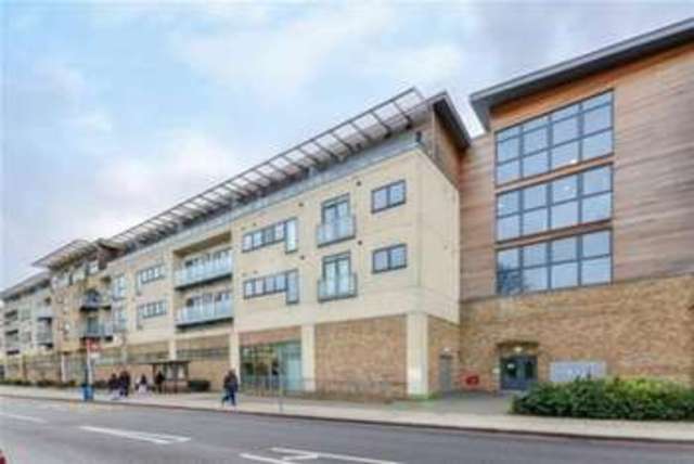  Image of 1 bedroom Flat to rent in Lee High Road London SE13 at London, SE13 5FF