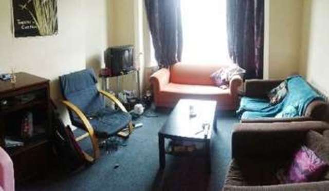  Image of 5 bedroom House Share to rent in Lenton Boulevard Lenton Nottingham NG7 at Lenton Bristol Lenton, NG7 2FQ