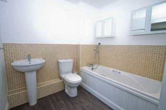  Image of 5 bedroom End of Terrace to rent in Letcombe Place Horndean Waterlooville PO8 at Horndean Waterlooville Hampshire, PO8 0DE