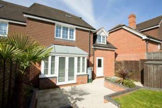  Image of 5 bedroom End of Terrace to rent in Letcombe Place Horndean Waterlooville PO8 at Horndean Waterlooville Hampshire, PO8 0DE