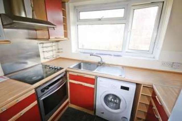  Image of 2 bedroom Flat for sale in Lilliput Avenue Northolt UB5 at Lilliput Avenue  Northolt, UB5 5QA