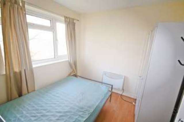 Image of 2 bedroom Flat for sale in Lilliput Avenue Northolt UB5 at Lilliput Avenue  Northolt, UB5 5QA
