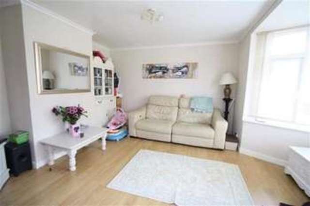 Image of 2 bedroom Detached house for sale in Limbrick Lane Goring-by-Sea Worthing BN12 at Goring-by-Sea, BN12 6AE