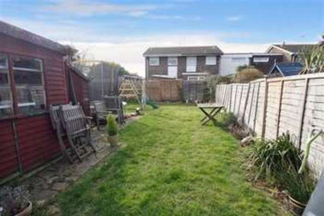  Image of 2 bedroom Detached house for sale in Limbrick Lane Goring-by-Sea Worthing BN12 at Goring-by-Sea, BN12 6AE