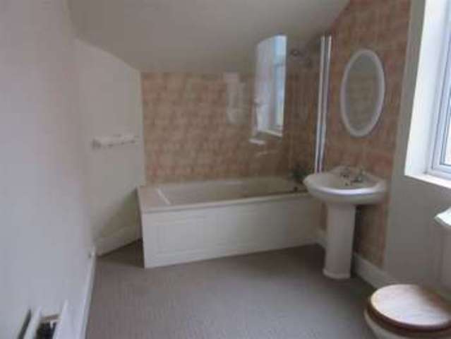  Image of 3 bedroom Detached house for sale in Linby Avenue Hucknall Nottingham NG15 at Linby Avenue Nottingham Nottingham, NG15 7TT