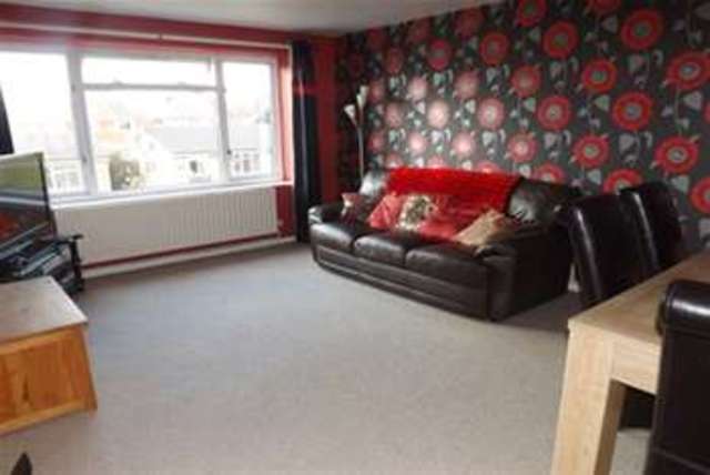  Image of 2 bedroom Maisonette to rent in Linford Crescent Coalville LE67 at Coalville, LE67 4QY