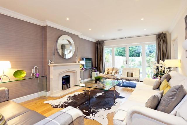  Image of 4 bedroom Semi-Detached house to rent in Little Orchard Place Esher KT10 at Portsmouth Road Esher Surrey, KT10 9PP