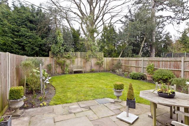  Image of 4 bedroom Semi-Detached house to rent in Little Orchard Place Esher KT10 at Portsmouth Road Esher Surrey, KT10 9PP