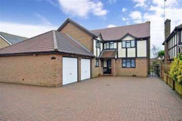  Image of 5 bedroom Detached house for sale in Littlestone Road Littlestone New Romney TN28 at Littlestone Kent New Romney, TN28 8QB