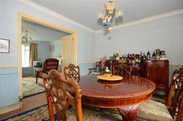  Image of 5 bedroom Detached house for sale in Littlestone Road Littlestone New Romney TN28 at Littlestone Kent New Romney, TN28 8QB
