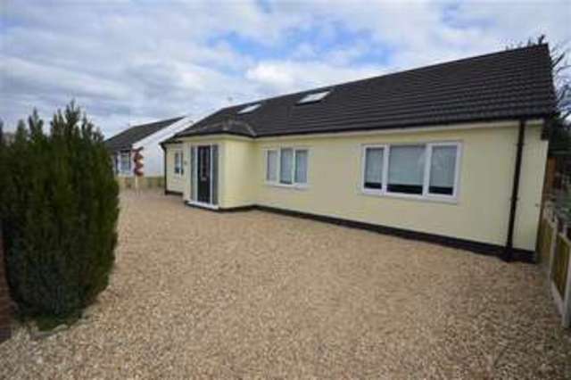  Image of 3 bedroom Property for sale in Llanberis Road Cheadle Hulme Cheadle SK8 at Llanberis Road Cheadle Cheadle, SK8 6BU