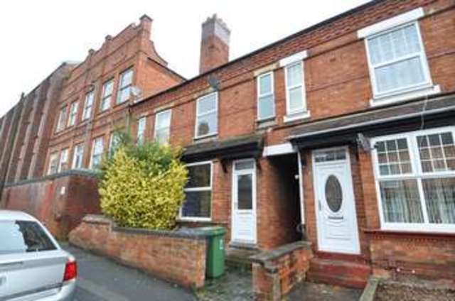  Image of 3 bedroom Terraced house to rent in Lodge Road Redditch B98 at Lodge Road  Redditch, B98 7BS