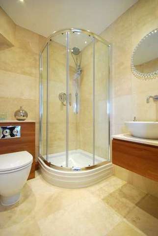  Image of 3 bedroom Apartment for sale in Grassington Close London N11 at London, N11 3FJ