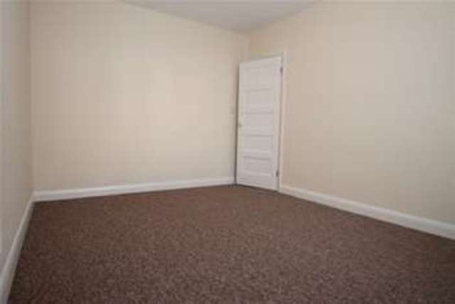  Image of 2 bedroom Flat to rent in London Road Morden SM4 at Morden, SM4 5HG