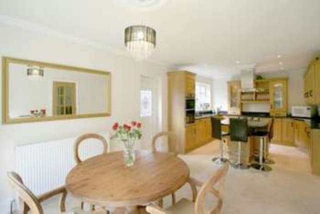 Image of 5 bedroom Detached house to rent in Longacres Road Hale Barns Altrincham WA15 at ALTRINCHAM, WA15 0RS