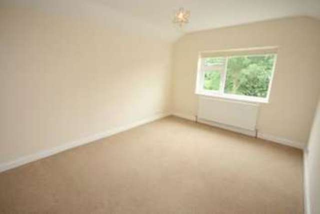  Image of 5 bedroom Detached house to rent in Longacres Road Hale Barns Altrincham WA15 at ALTRINCHAM, WA15 0RS