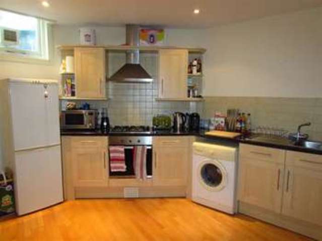  Image of 2 bedroom Flat for sale in Lord Montgomery Way Portsmouth PO1 at Portsmouth Hampshire Portsmouth, PO1 2SG