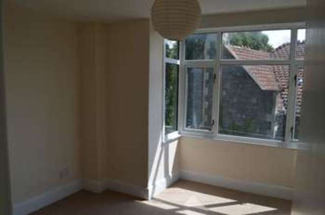  Image of 1 bedroom Flat to rent in Lower Church Road Weston-super-Mare BS23 at Lower Church Road  Weston-Super-Mare, BS23 2AG