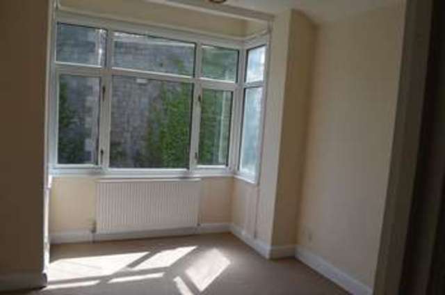  Image of 1 bedroom Flat to rent in Lower Church Road Weston-super-Mare BS23 at Lower Church Road  Weston-Super-Mare, BS23 2AG