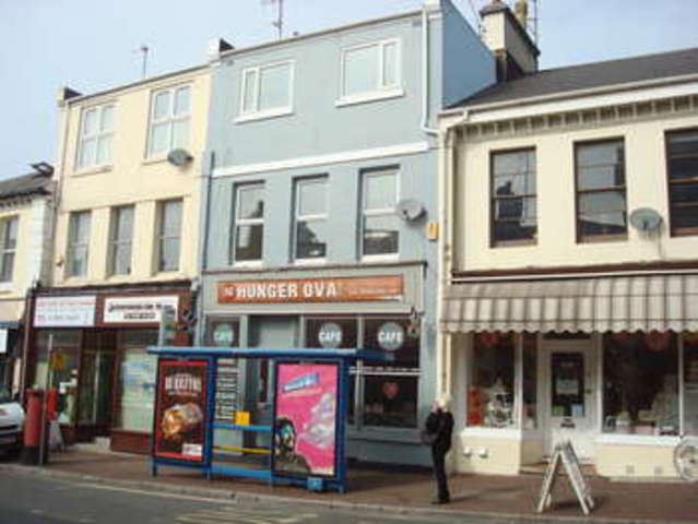  Image of 2 bedroom Flat to rent in Lucius Street Torquay TQ2 at Torquay Torquay, TQ2 5UW