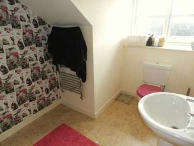  Image of 3 bedroom Terraced house for sale in Luton Road Toddington Dunstable LU5 at Luton Road  Toddington, LU5 6DF