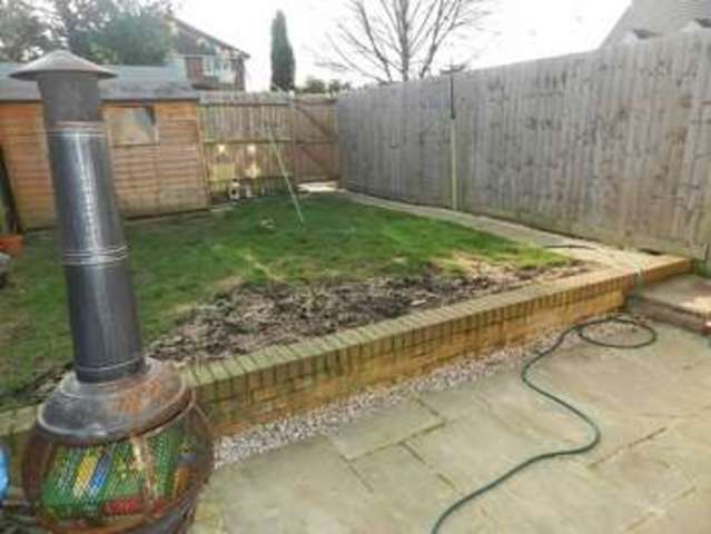  Image of 3 bedroom Terraced house for sale in Luton Road Toddington Dunstable LU5 at Luton Road  Toddington, LU5 6DF