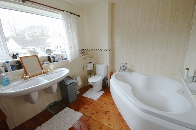  Image of 3 bedroom Detached house for sale in Lydwell Close Weymouth DT4 at Lydwell Close  Weymouth, DT4 9PX
