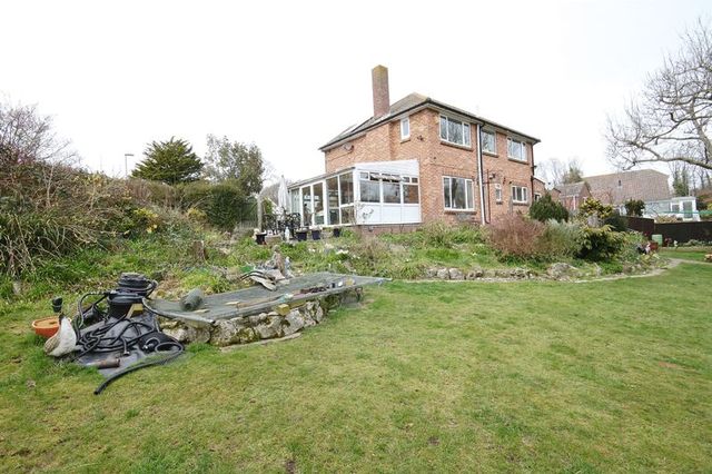  Image of 3 bedroom Detached house for sale in Lydwell Close Weymouth DT4 at Lydwell Close  Weymouth, DT4 9PX