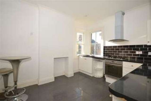  Image of 4 bedroom Flat for sale in Lyndhurst Avenue Cliftonville Margate CT9 at Cliftonville Margate Margate, CT9 2PS