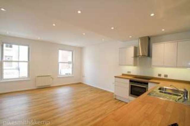  Image of 1 bedroom Flat for sale in Queen Street Maidenhead SL6 at MAIDENHEAD, SL6 1HZ