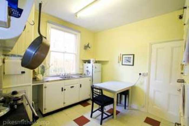  Image of 4 bedroom Detached house for sale in Laburnham Road Maidenhead SL6 at MAIDENHEAD, SL6 4DE