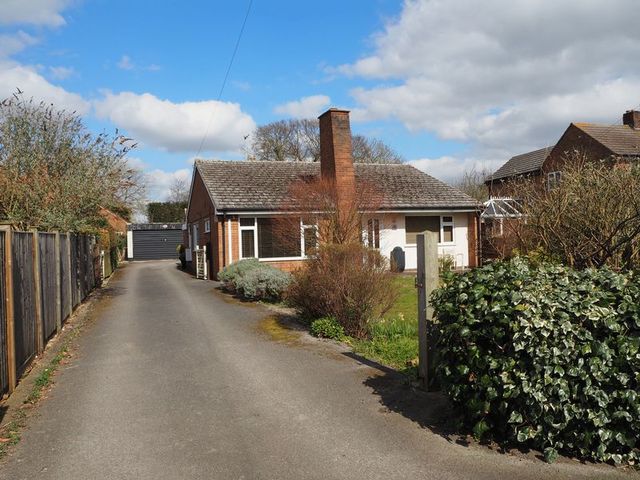  Image of 3 bedroom Detached house for sale in Main Street Claypole Newark NG23 at Main Street Claypole Newark, NG23 5BJ