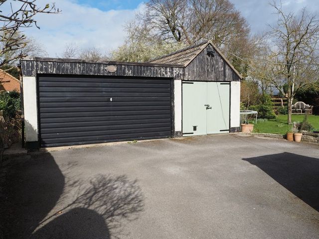  Image of 3 bedroom Detached house for sale in Main Street Claypole Newark NG23 at Main Street Claypole Newark, NG23 5BJ