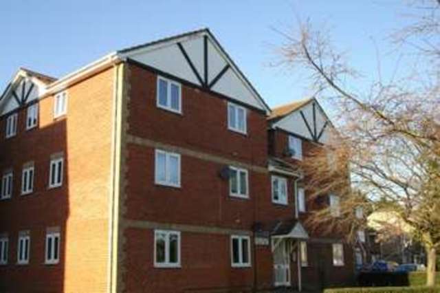  Image of 1 bedroom Flat to rent in Maplin Park Langley Slough SL3 at Langley, SL3 8YG