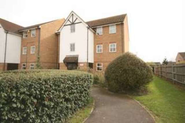  Image of 1 bedroom Flat to rent in Maplin Park Langley Slough SL3 at Langley, SL3 8XZ
