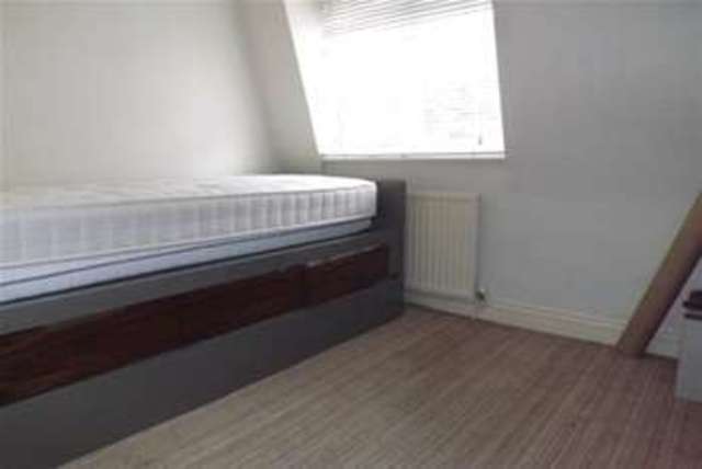  Image of 2 bedroom Flat to rent in Marine Parade Brighton BN2 at Brighton, BN2 1DD