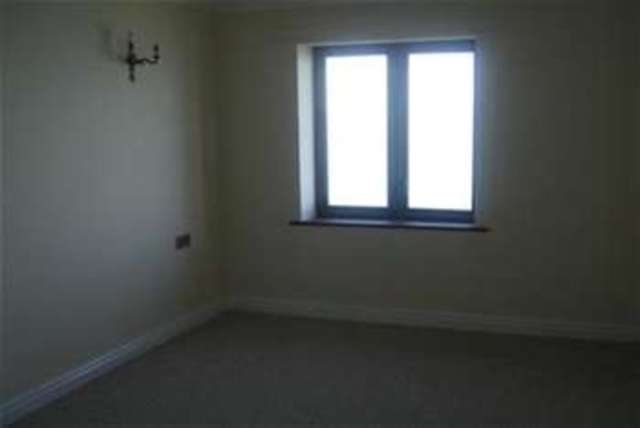  Image of 1 bedroom Flat to rent in Marine Road Colwyn Bay LL29 at Colwyn Bay, LL29 8PZ