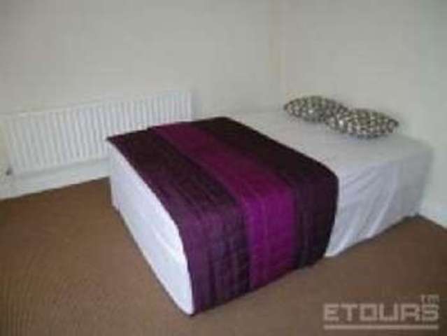  Image of 4 bedroom House Share to rent in Marlborough Street Nottingham NG7 at Dunkirk Bristol Dunkirk, NG7 2LE