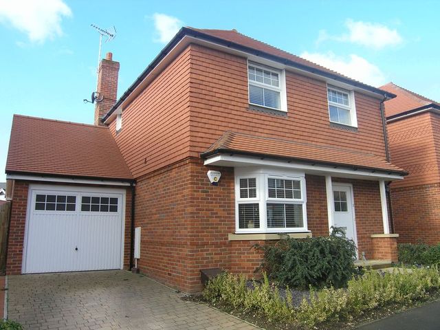  Image of 4 bedroom Detached house for sale in Campbell Road Marlow SL7 at Campbell Road  Marlow, SL7 3GZ