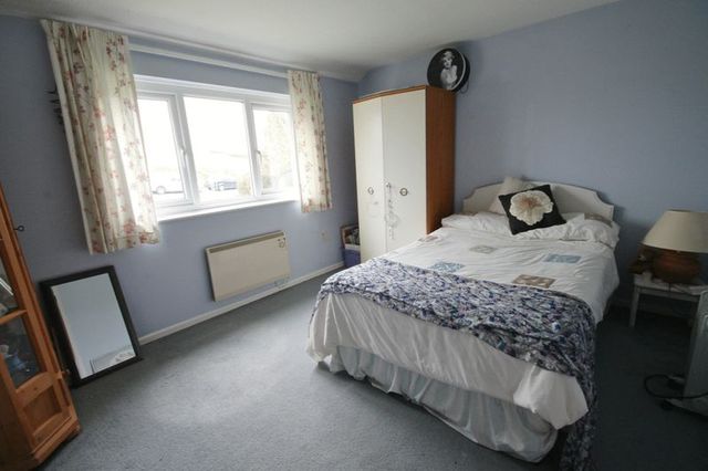  Image of 2 bedroom Flat for sale in Mallards Green Martinstown Dorchester DT2 at Mallards Green Martinstown Dorchester, DT2 9JG