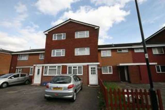 Image of 4 bedroom Terraced house for sale in Matthews Road Greenford UB6 at Matthews Road  Greenford, UB6 0SF
