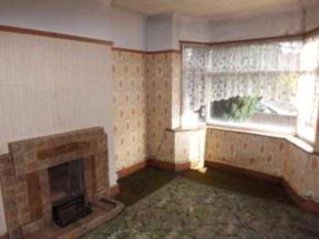  Image of 3 bedroom Semi-Detached house for sale in Mayfield Place East Trent Vale Stoke-on-Trent ST4 at Stoke-on-Trent Staffordshire Hanford, ST4 6PA