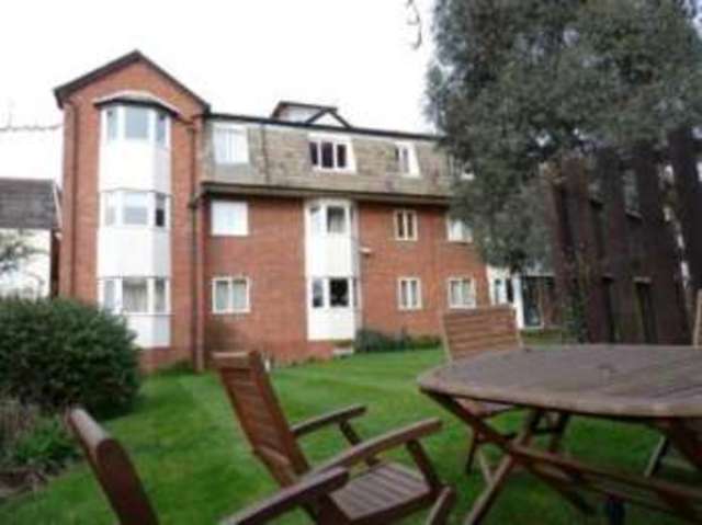 Image of 1 bedroom Flat for sale in Wetherill Road London N10 at Wetherill Road Muswell Hill Muswell Hill, N10 2SH