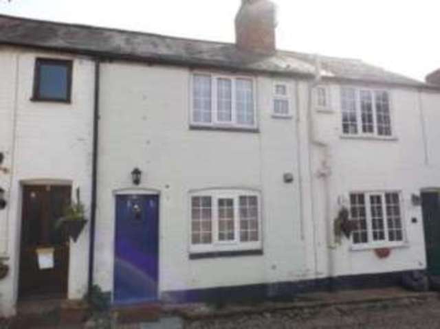  Image of 1 bedroom Terraced house for sale in London Road Oadby Leicester LE2 at London Road Oadby Oadby, LE2 5EA