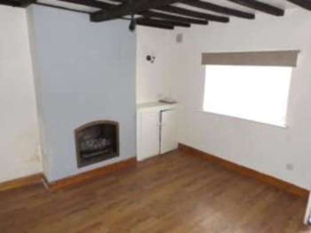  Image of 1 bedroom Terraced house for sale in London Road Oadby Leicester LE2 at London Road Oadby Oadby, LE2 5EA