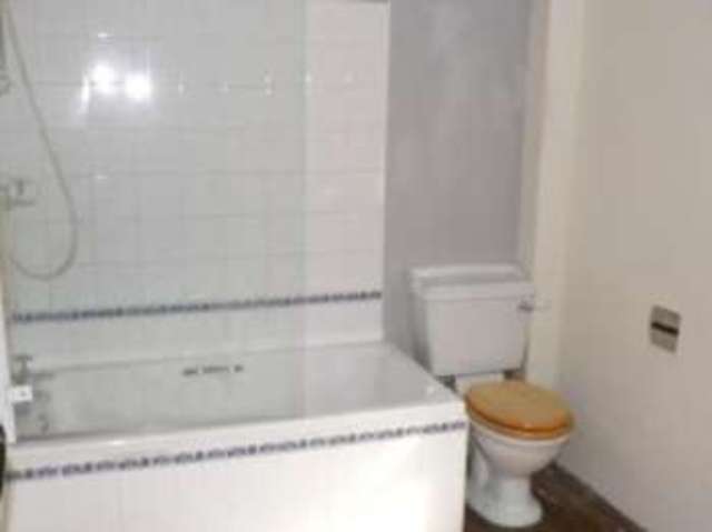 Image of 1 bedroom Terraced house for sale in London Road Oadby Leicester LE2 at London Road Oadby Oadby, LE2 5EA